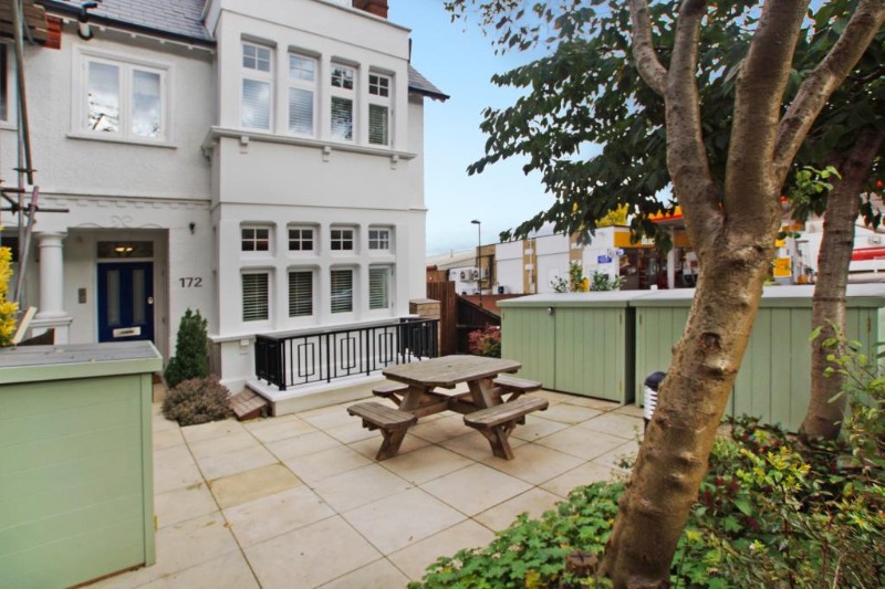 Sheen Road, Richmond, TW9