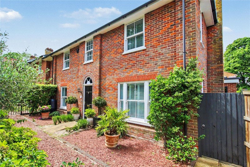 Smyth Close, Peasenhall, Saxmundham, Suffolk, IP17