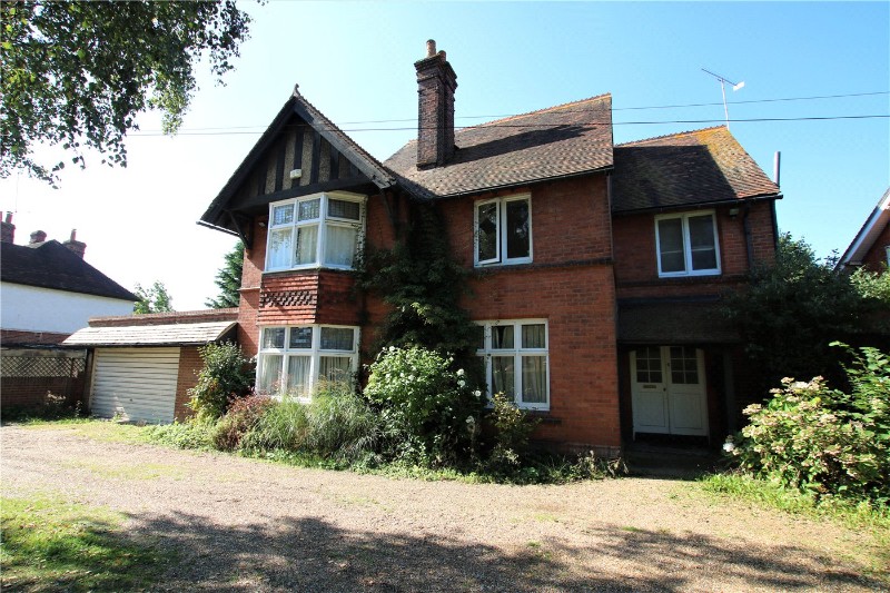 Water Road and Dee Road, Reading, Berkshire, RG30