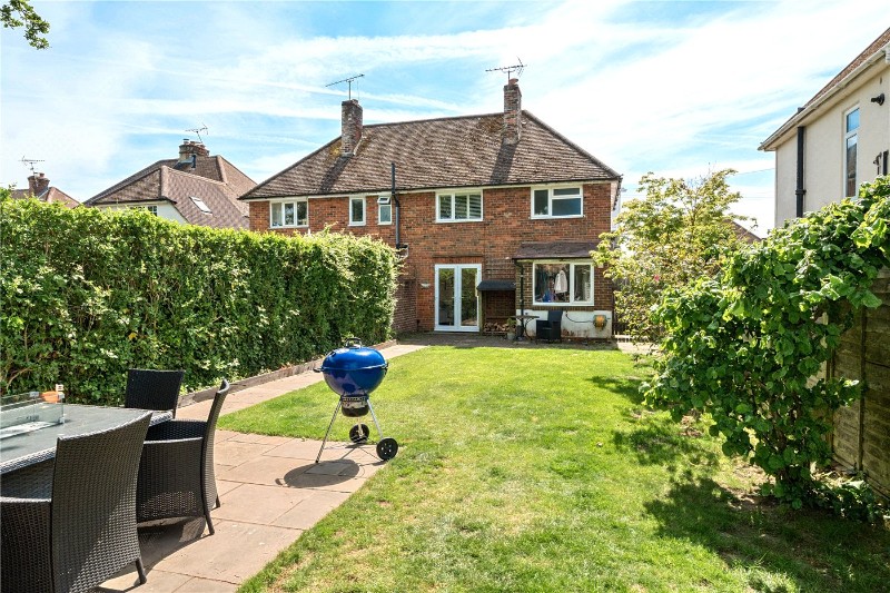 Coleson Hill Road, Wrecclesham, Farnham, Surrey, GU10