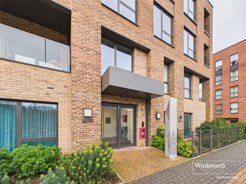 Hoy Close, London, NW9