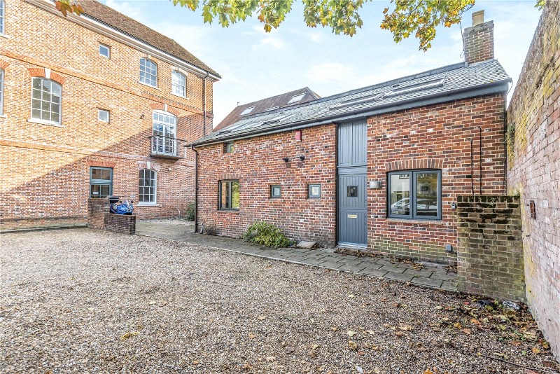 St. Thomas Street, Winchester, Hampshire, SO23