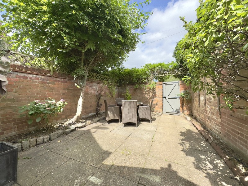 Wycombe End, Beaconsfield, HP9