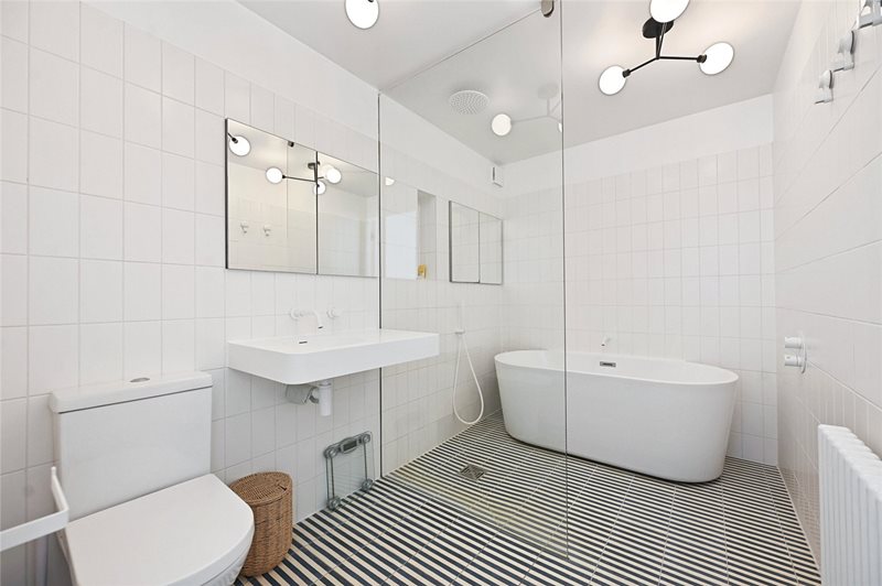 Ellerslie Road, London, W12