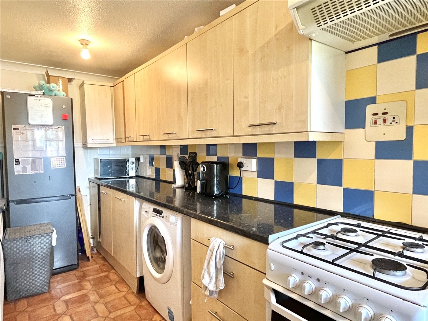 1 bedroom property to rent in Davis Field, New Milton, Hampshire, BH25