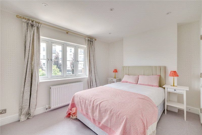 Hurlingham Square, Peterborough Road, London, SW6