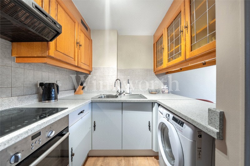 Britten Close, London, NW11