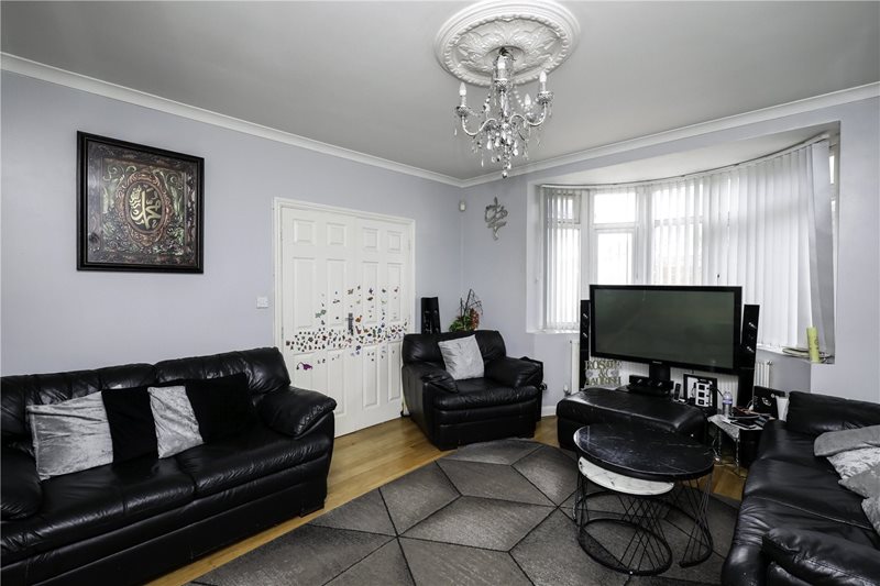 St. Dunstans Avenue, London, W3