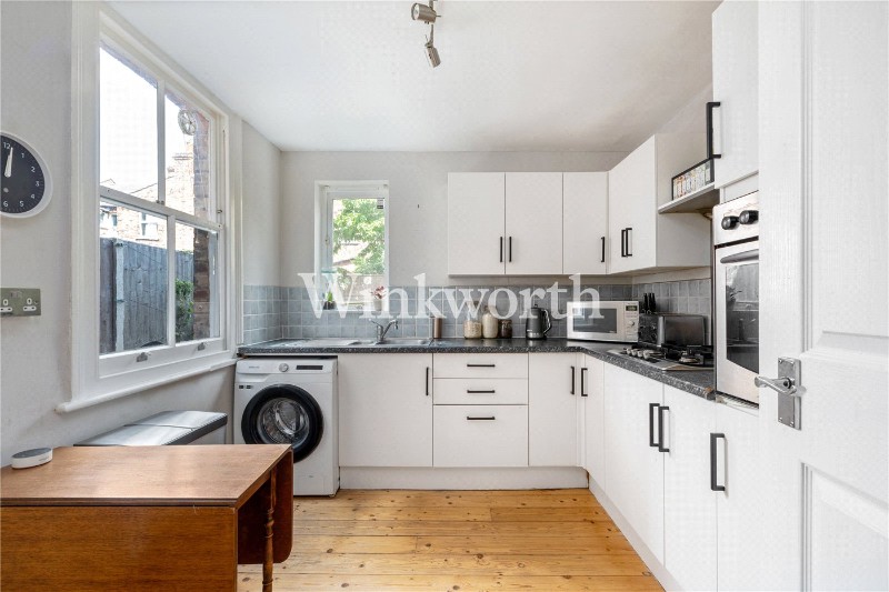 Leith Road, London, N22