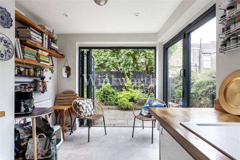 Roslyn Road, London, N15