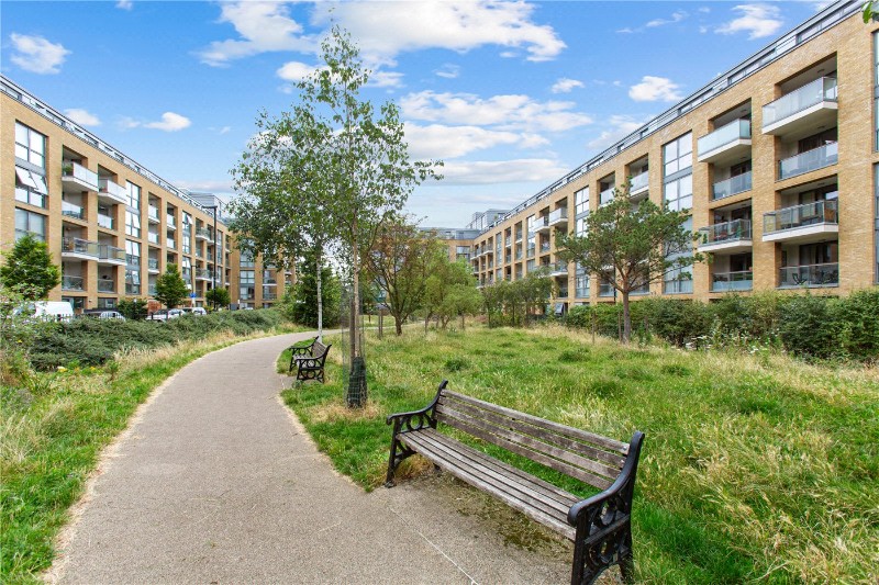 Canalside Square, London, N1