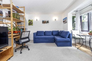 Beaulieu Place, London, Ealing, W4