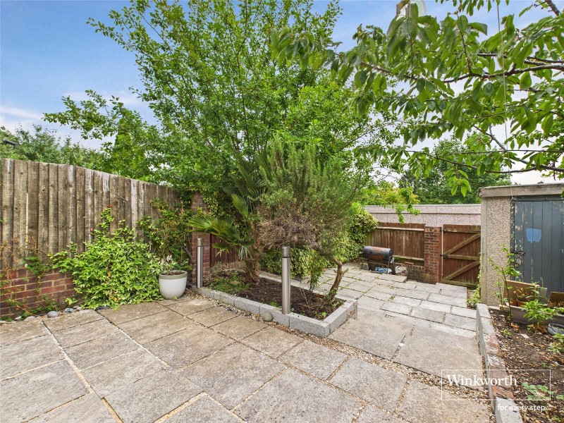Bellingham Walk, Emmer Green, Reading, Berkshire, RG4