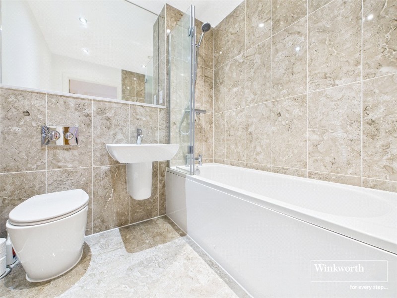 Kingman Way, Newbury, Berkshire, RG14