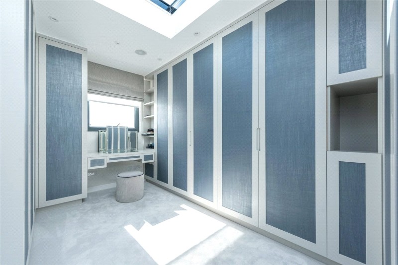 Leighton Gardens, London, NW10