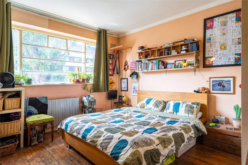 Crownstone Road, London, SW2
