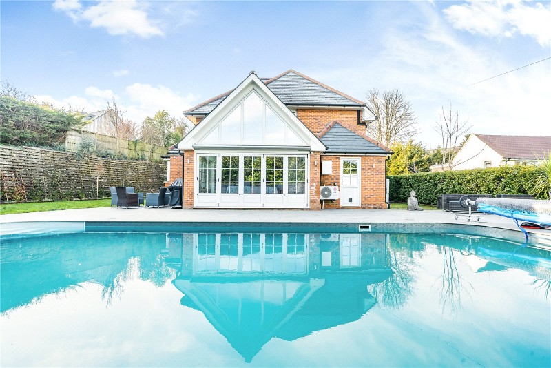 Sunnydell Lane, Farnham, Surrey, GU10