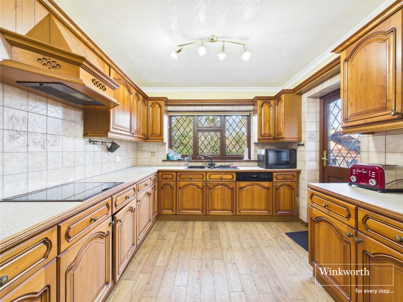 Wolmer Gardens, Edgware, HA8