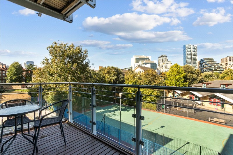 Wapping High Street, London, E1W