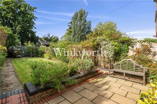 Derwent Road, London, N13