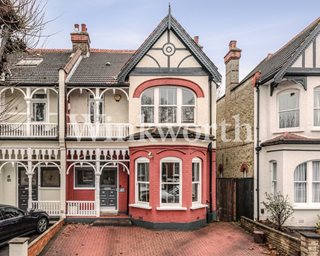 Broomfield Avenue, London, N13