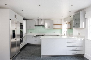 Forge Lane, Richmond, TW10