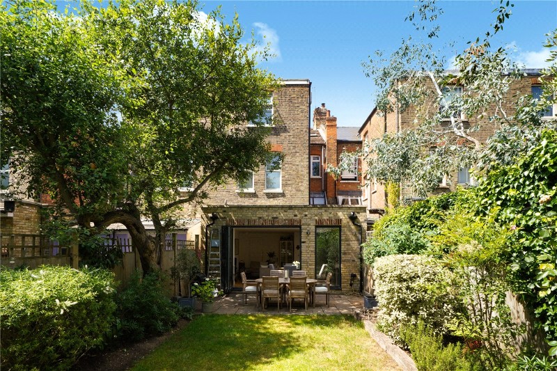 Ferme Park Road, London, N8