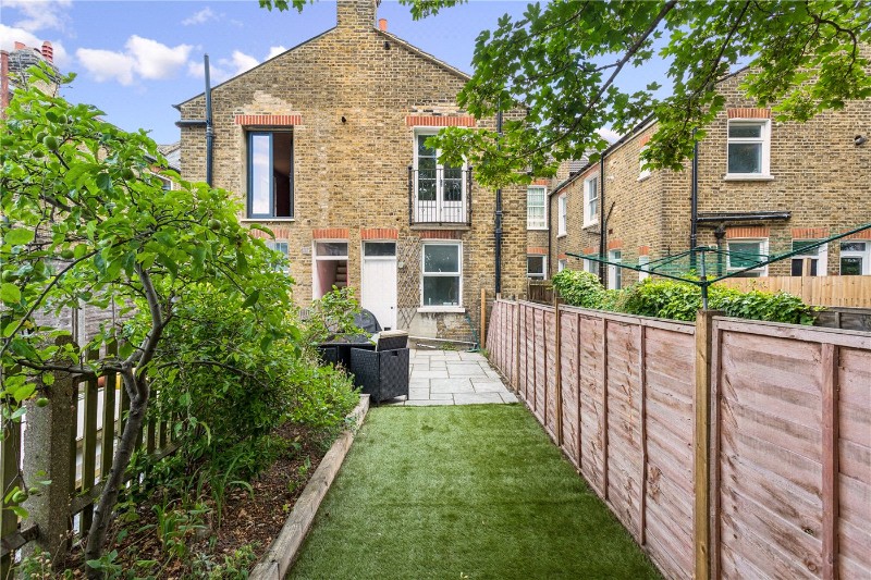 Avarn Road, London, SW17
