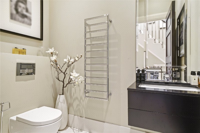Atkinson Close, London, SW20