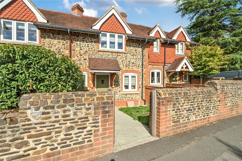 Tilford Street, Tilford, Farnham, Surrey, GU10