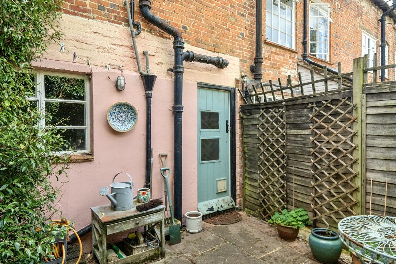 Beavers Road, Farnham, Surrey, GU9