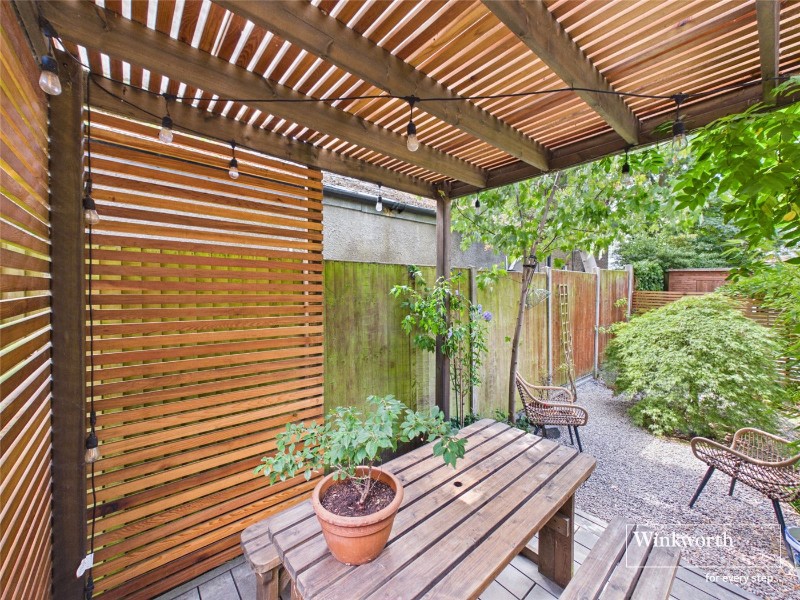 Sunny Gardens Road, Hendon, NW4