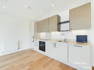 Flagstaff Road, Bankside Gardens, Reading, Berkshire, RG2