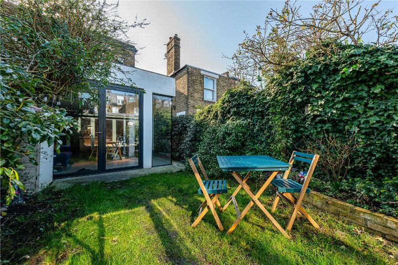 Burrows Road, London, NW10