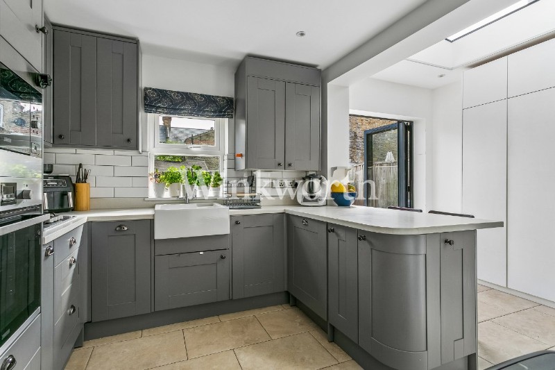 Roslyn Road, London, N15