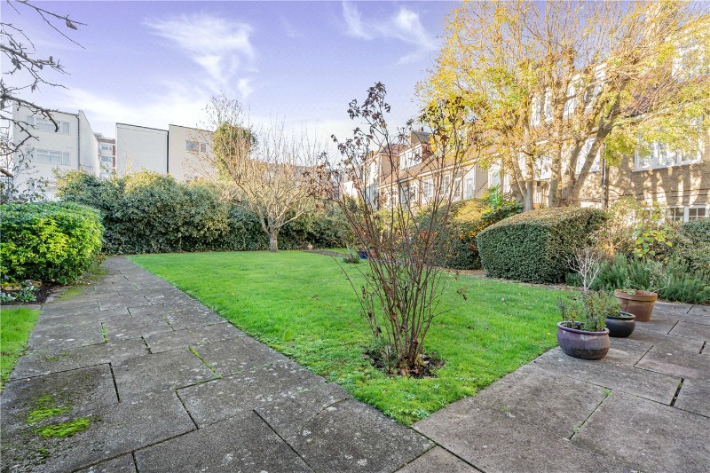 East End Road, Finchley, London, N3