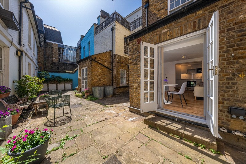 Rossmore Close, Rossmore Road, London, NW1