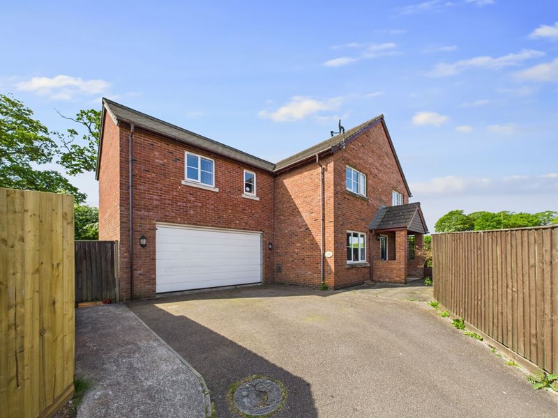 Lychgate Park, Copplestone, Crediton, Devon, EX17