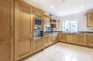 Cross Road, Ascot, Berkshire, SL5