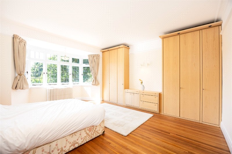 Westmead, London, SW15