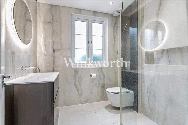 Riverway, London, N13