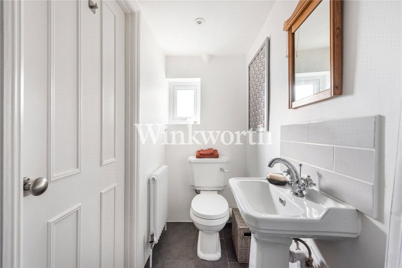 Warberry Road, London, N22
