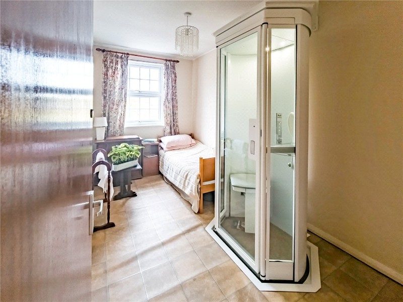 Sussex Gardens, London, N6