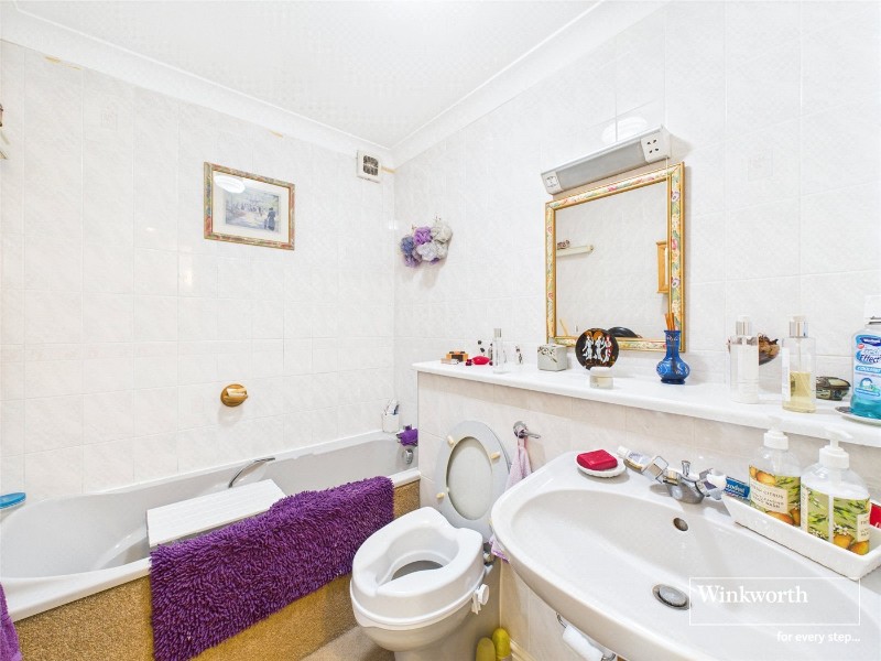 Regency Crescent, Hendon, London, NW4