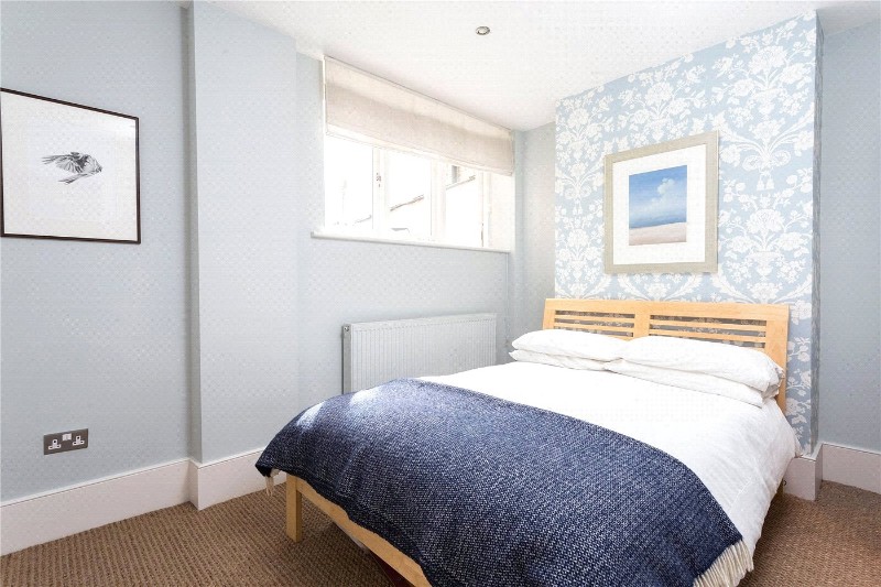 Ferme Park Road, London, N8