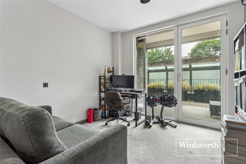 Oakleigh Road North, London, N20