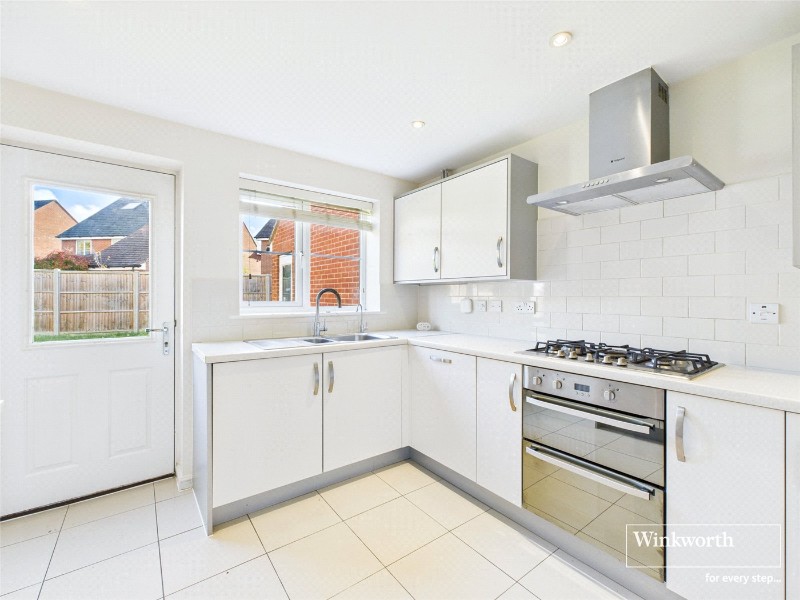 Roe Gardens, Three Mile Cross, Reading, RG7