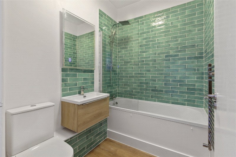 Queens Drive, London, N4