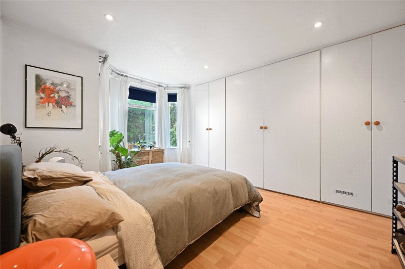 Ellerslie Road, London, W12