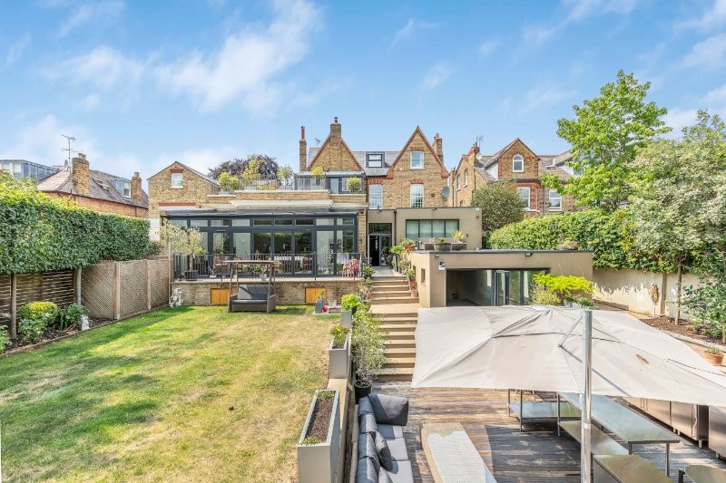 Castelnau, Barnes, London, SW13